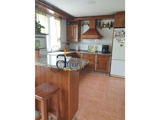 Casa en venta en Lucena