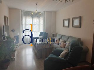 Casa en venta en Lucena