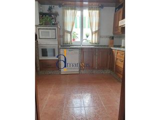 Casa en venta en Lucena