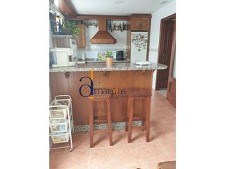Casa en venta en Lucena