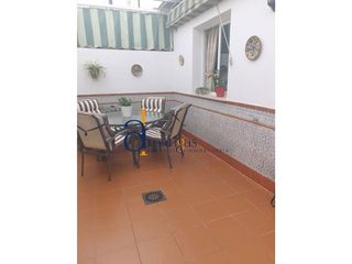 Casa en venta en Lucena