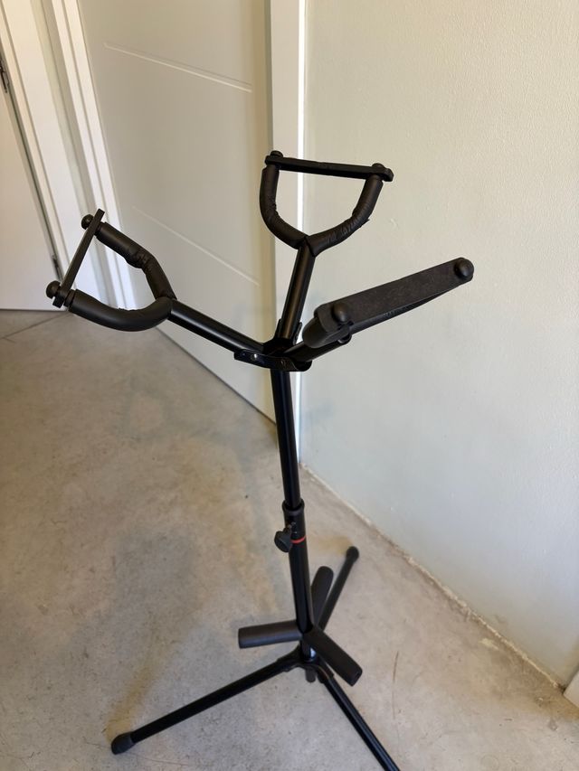 Soporte para 3 guitarras