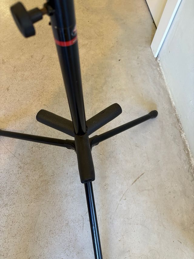 Soporte para 3 guitarras