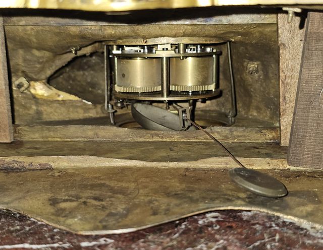 Antico orologio francese a Pendolo