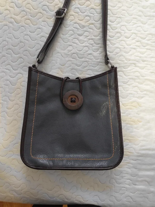 Bolso bandolera cuero marrón y gris