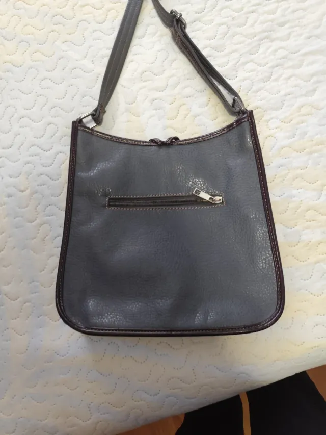 Bolso bandolera cuero marrón y gris