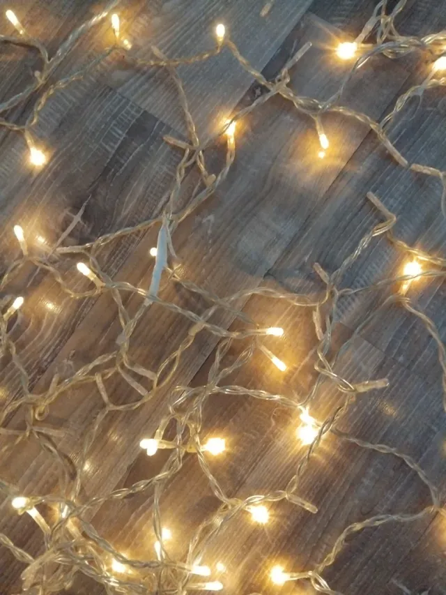 Cortina de luces LED doradas