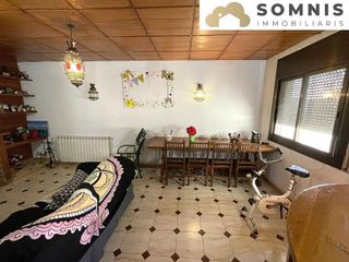 Casa adosada en venta en Les Arenes - La Grípia  Can Montllor en Terrassa