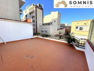 Casa adosada en venta en Les Arenes - La Grípia  Can Montllor en Terrassa