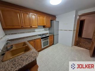 Piso en venta en Zona Piscinas en Burriana