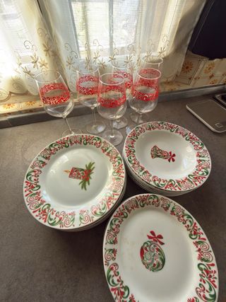 Servizio Piatti Natalizi con Calici