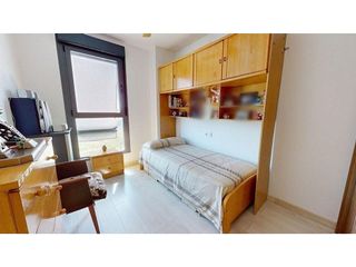 Piso en venta en Poniente-Norte - Miralbaida - Parque Azahara en Córdoba