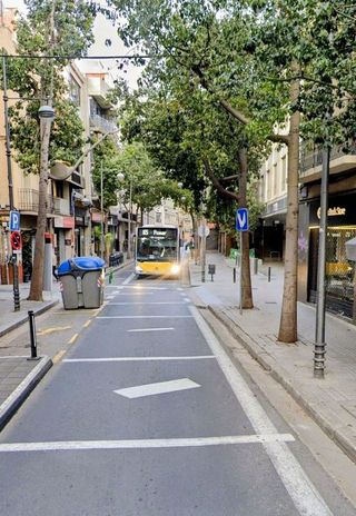 Local comercial en alquiler en Centre en Badalona