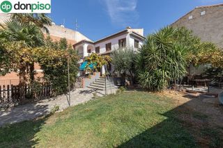 Chalet en venta en Zubia (La)