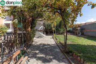 Chalet en venta en Zubia (La)