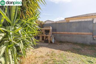 Chalet en venta en Zubia (La)