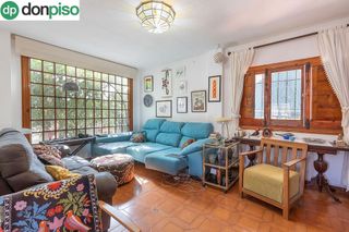 Chalet en venta en Zubia (La)