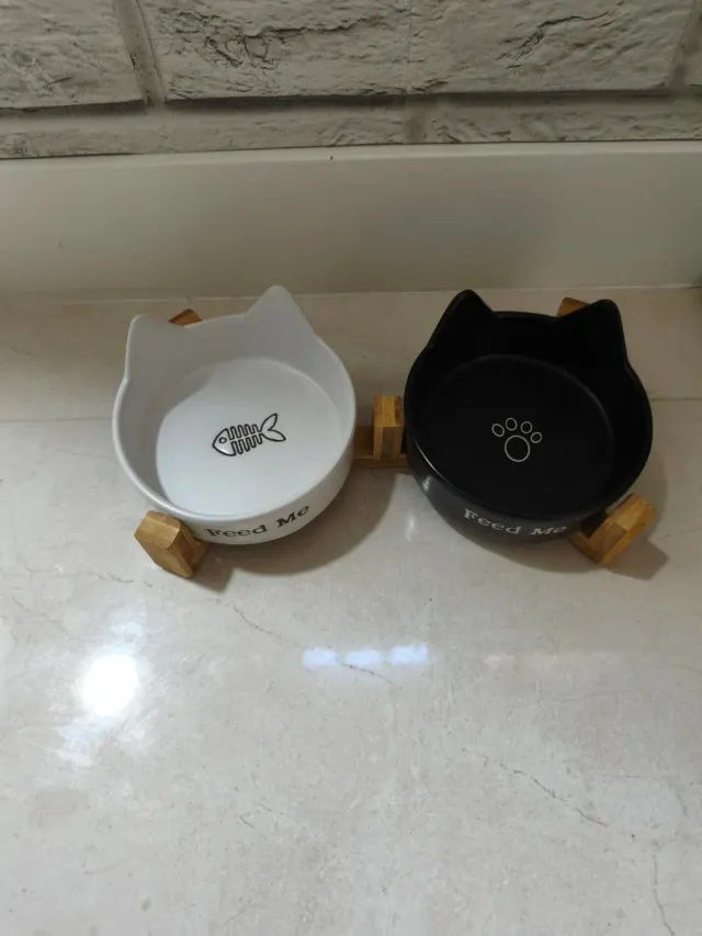 Comedero doble para mascotas con diseño de gato