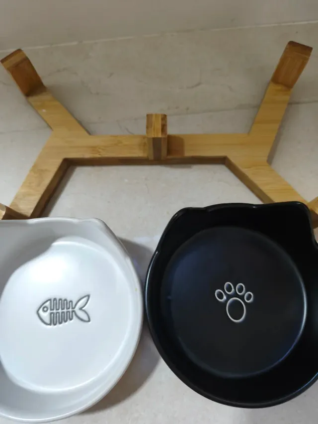 Comedero doble para mascotas con diseño de gato