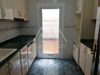 Piso en venta en Artigas - Llefià en Badalona