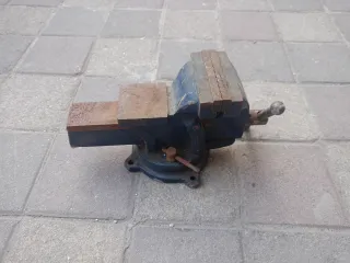 Tornillo de banco para taller