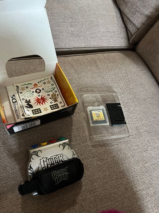 Guitar Hero On Tour Nintendo DS + Accesorios