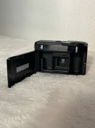 Kodak Instamatic 133-X con carrete de película