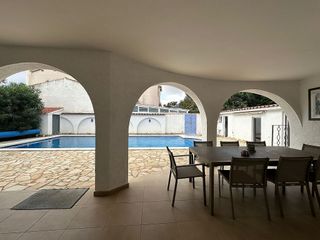 Chalet en venta en Empuriabrava en Castelló d´Empúries