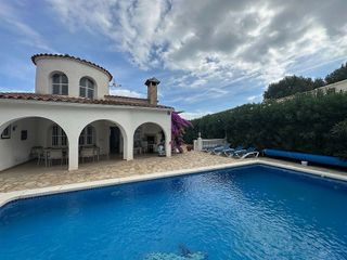 Chalet en venta en Empuriabrava en Castelló d´Empúries