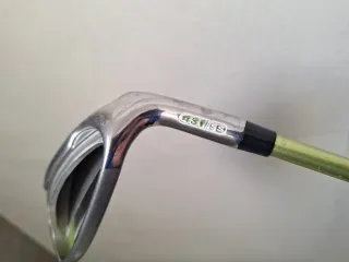 Palo de Golf Wilson Ultra DCG