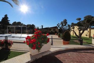 Chalet en venta en Petrer