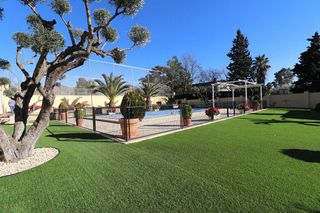 Chalet en venta en Petrer