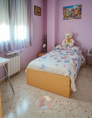 Casa en venta en Estadi-Horta Vermella-Santa Anna en Vic