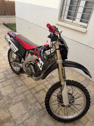 Honda CRF 450 matriculada