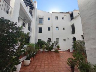 Piso en venta en Puerto Banús en Marbella