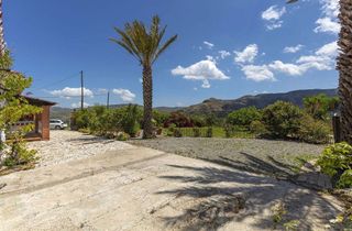 Cortijo en venta en Pizarra