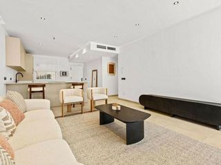 Piso en venta en Nueva Andalucía centro en Marbella