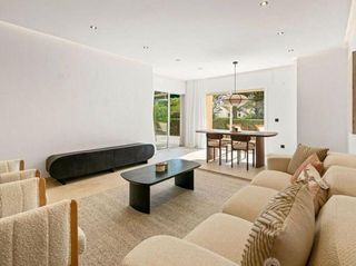 Piso en venta en Nueva Andalucía centro en Marbella