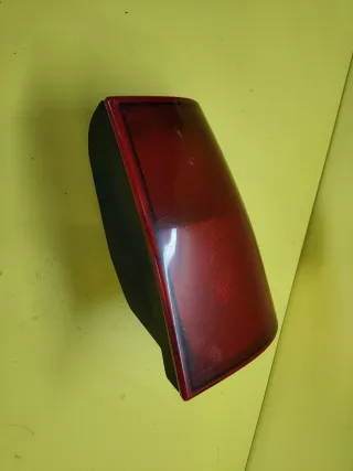 PILOTO TRASERO DERECHO NISSAN TERRANO II MAVERICK