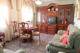 Casa adosada en venta en Illora