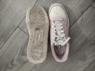 Zapatillas Puma colores pastel número 37