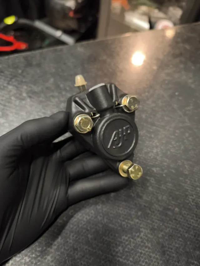 Pinza de freno AJP Rieju ,Derbi,Suzuki