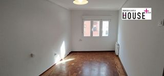 Piso en venta en Centro en Avilés