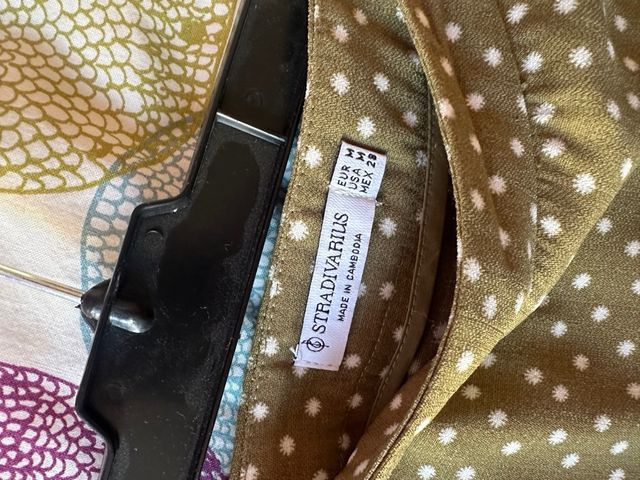 Falda pantalón verde con lunares blancos