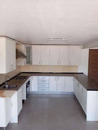 Chalet en venta en Peña de las Águilas en Elche