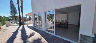 Chalet en venta en Peña de las Águilas en Elche