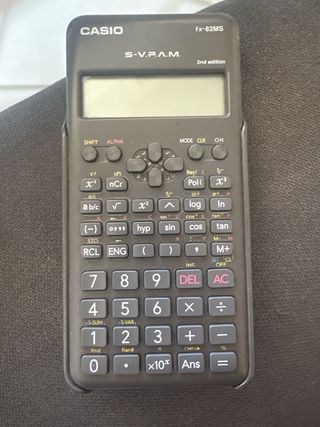 Calculadora Casio fx-82MS S-V.P.A.M.