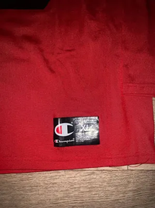 Felpa Champion Rossa con Numero 19 XL