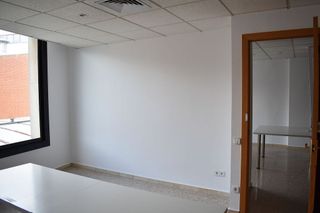 Oficina en alquiler en Almeda - El Corte Inglés en Cornellà de Llobregat