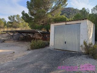 Chalet en venta en Yecla